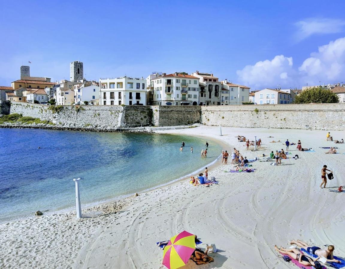 Vue Mer Et Remparts. Entre Vieille Ville Et Plages Antibes Bagian luar foto